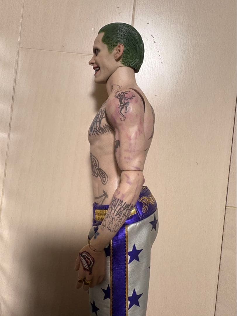 ホットトイズ　スーサイドスクワット　ジョーカー