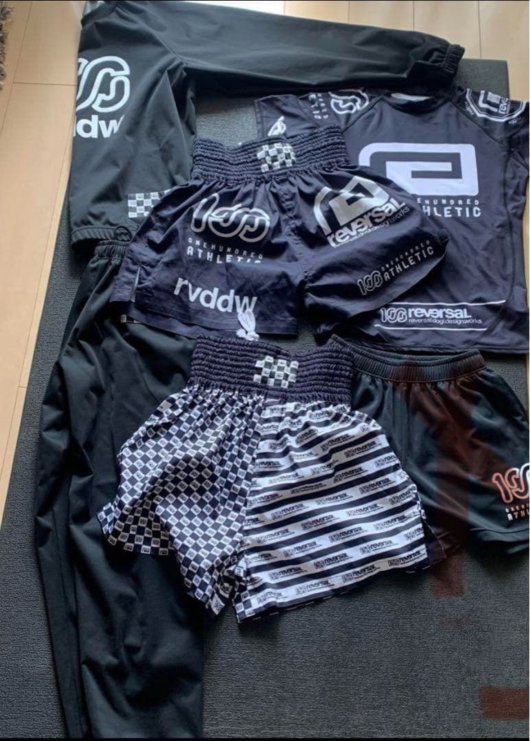 Atletic100 X Reversal saunaスーツ、ファイトウエア