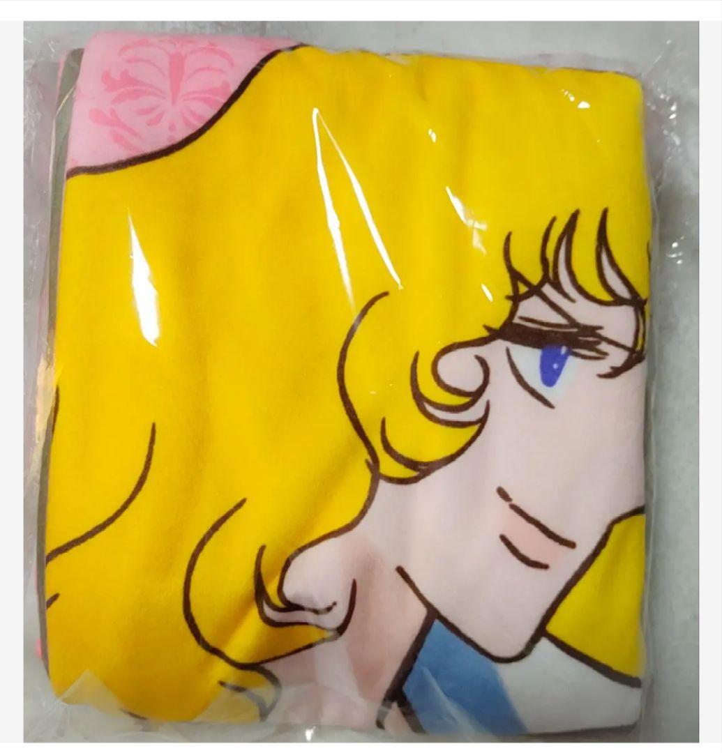 ベルサイユのばら　オスカル&アンドレクッションカバー他グッズ1式まとめ売り８点