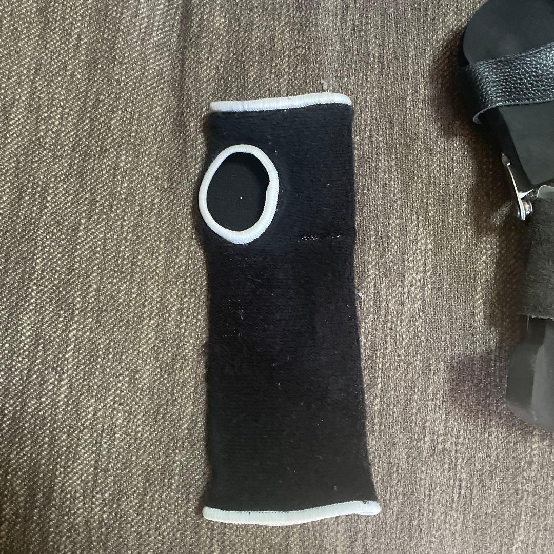 【ほぼ未使用】ABS　ロボリスト　ゴールドフィンガー　M　右投げ用　ボウリング