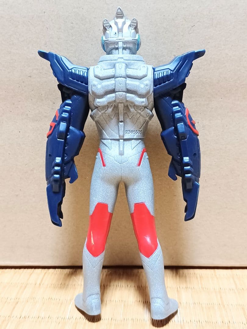 【ライブシール有り】　ウルトラマンエックス　サイバーゴモラアーマー　怪獣　461