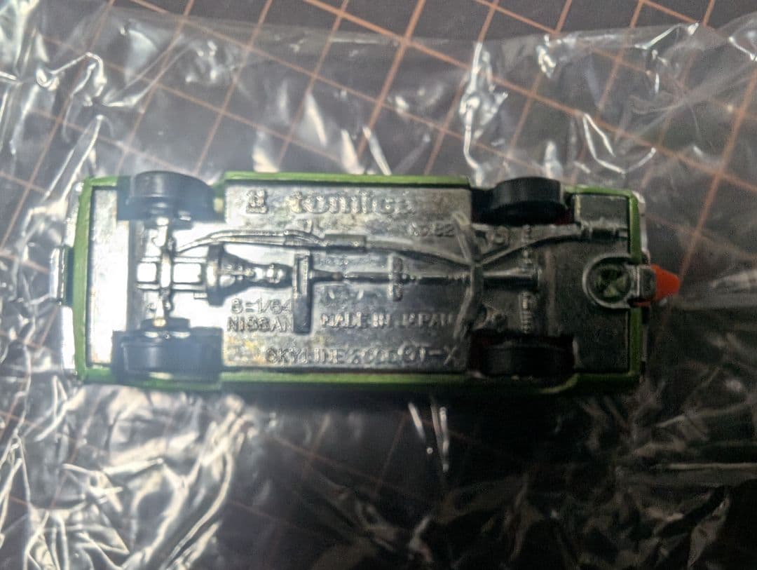 トミカ 82 緑色 ミニカー 1/64