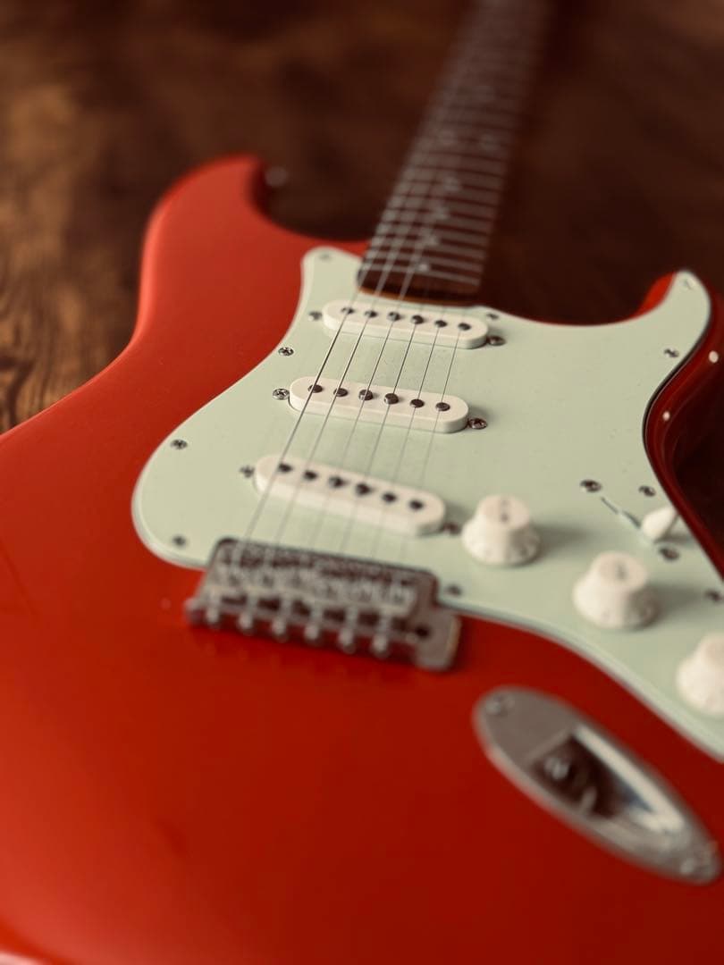 【金欠です助けてください】限定生産Squier ストラト フィエスタレッド