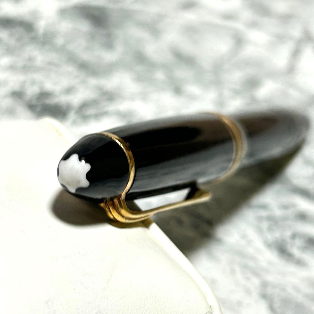 Mont Blanc モンブラン　万年筆　 4810 585