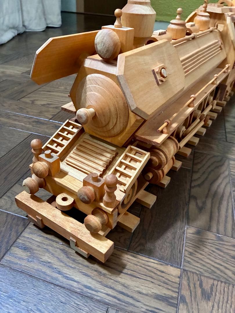 木製機関車模型 大型 ナチュラルウッド (ワインボトル1本グラス６個収納可)