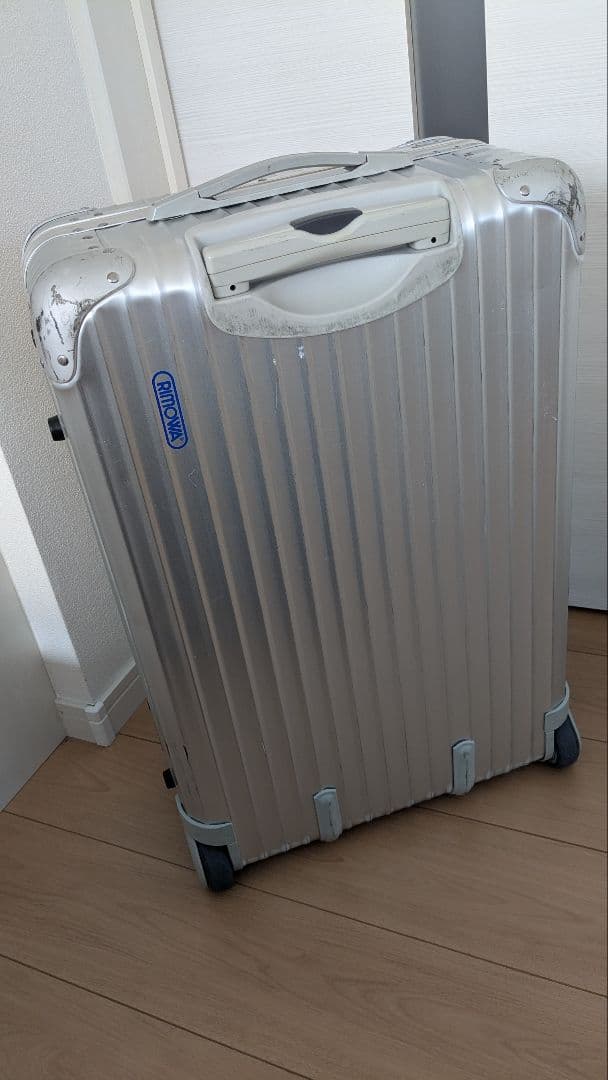リモワ　RIMOWA　シルバー アルミニウム キャリーカート