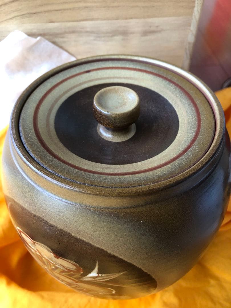 水指　朱泥　草紋　一位窯 田中一晃　氏作　共箱入