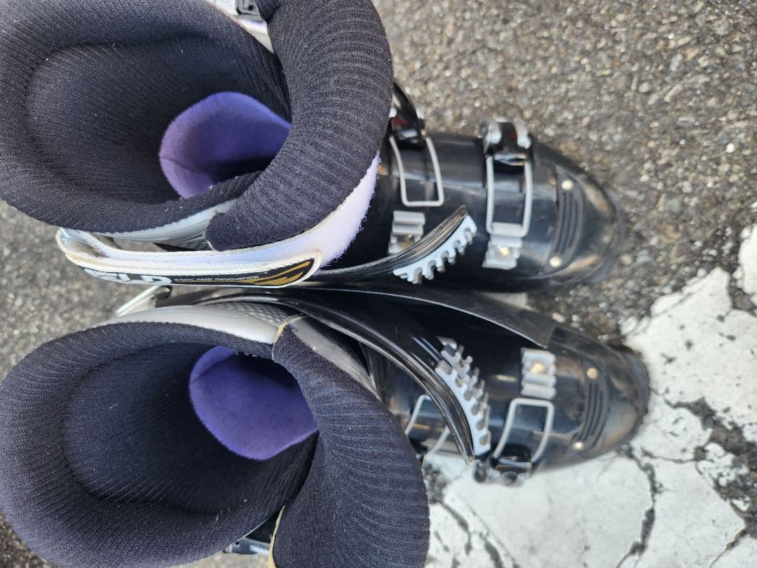 HE-59 スキーブーツ ブラック