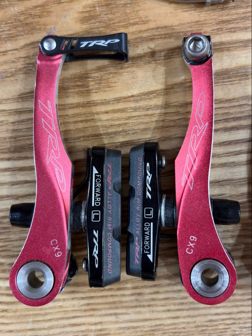 TRP CX9 Vブレーキ レッド