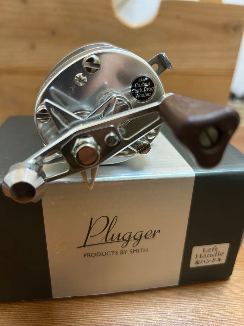 スミス　ベイトリール　プラッガー21　LH　シルバー左　（ 五十鈴bc421 ）