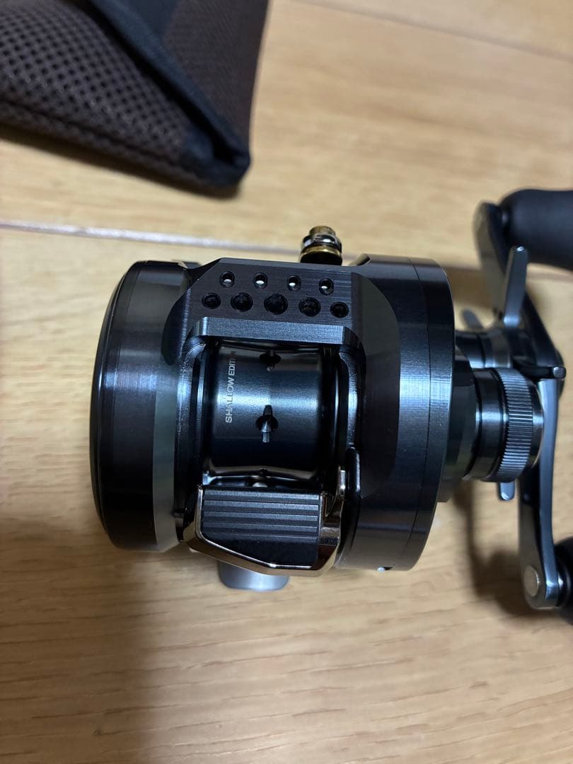 シマノ　24カルカッタコンクエスト シャローエディション 30HG 超美品