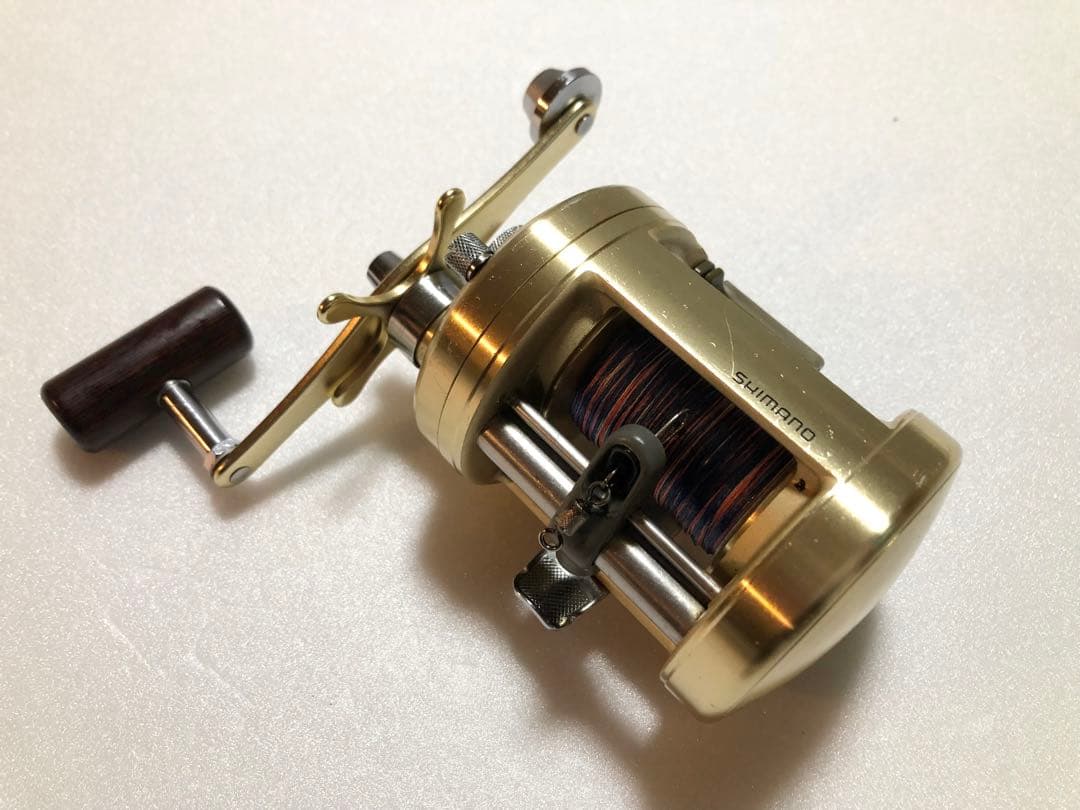 シマノ　カルカッタ小船1000