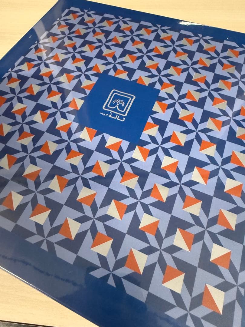 Talah Aljood Premium Dates Gift Boxバッグ付き