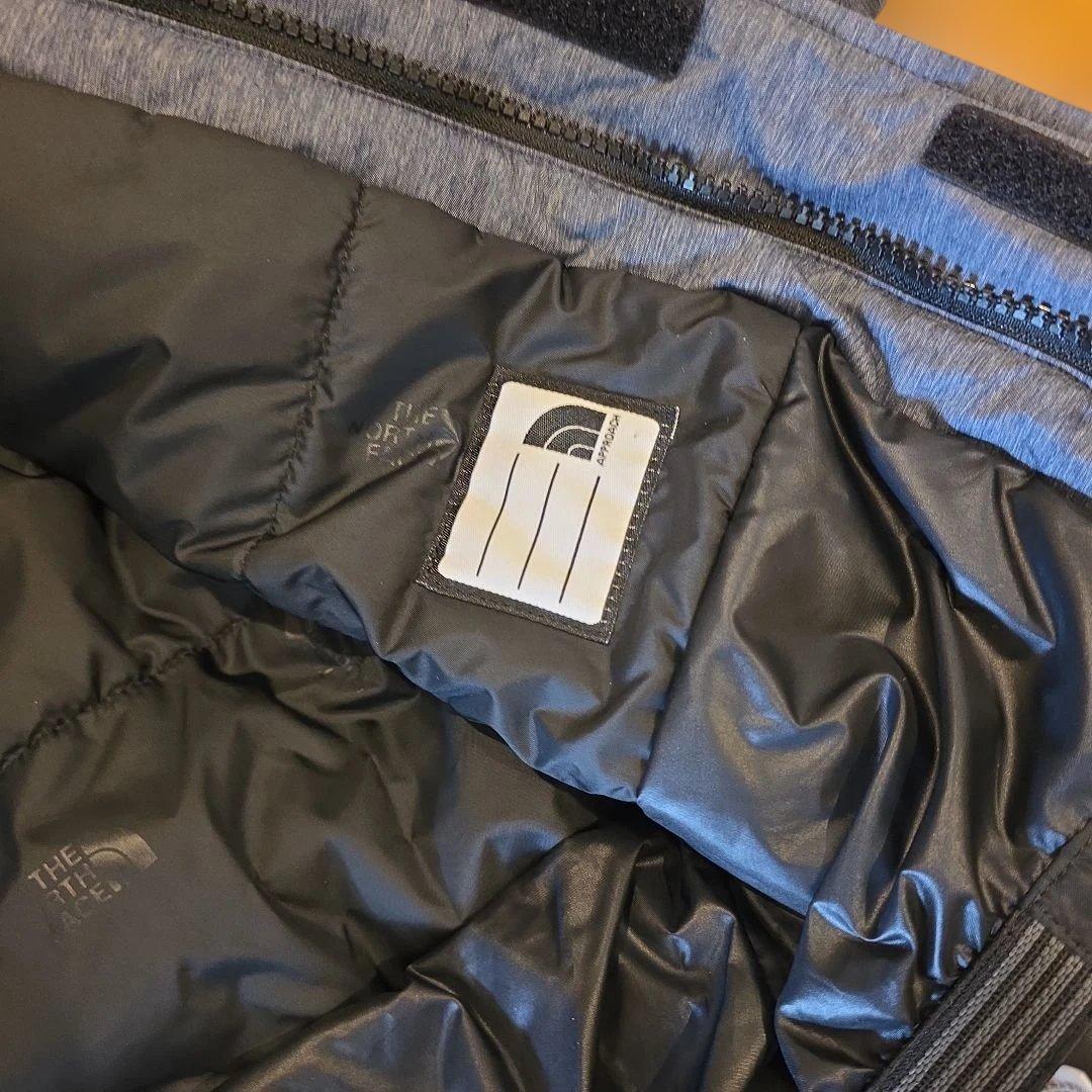 【超美品】ノースフェイスキッズ　スノージャケット　110センチ