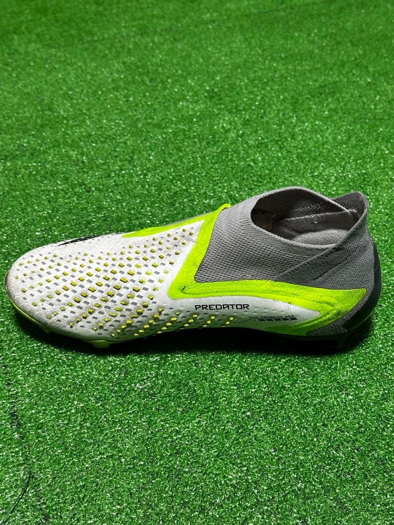 adidas プレデター AG サッカースパイク 白黄 使用感有 24.5cm