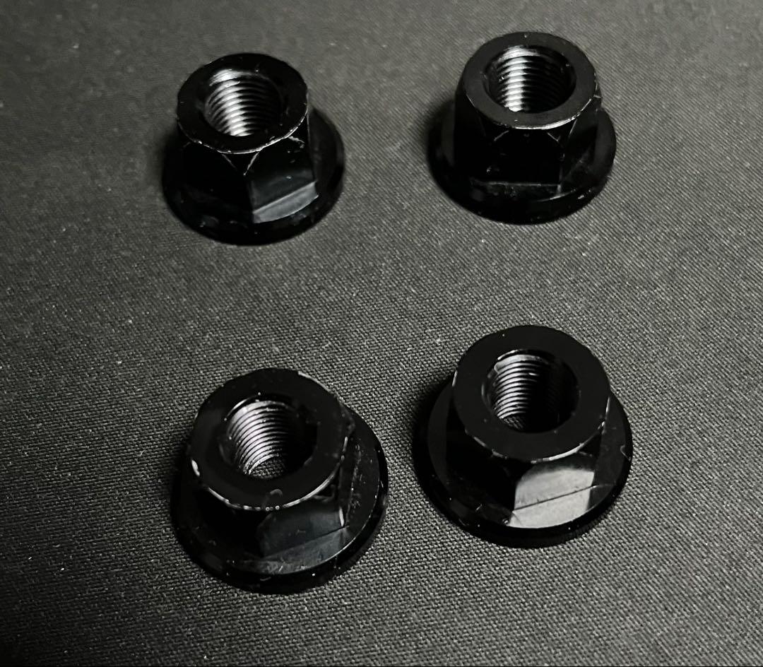 H PLUS SON the box グランコンペ　ホイールセット　ナット付き