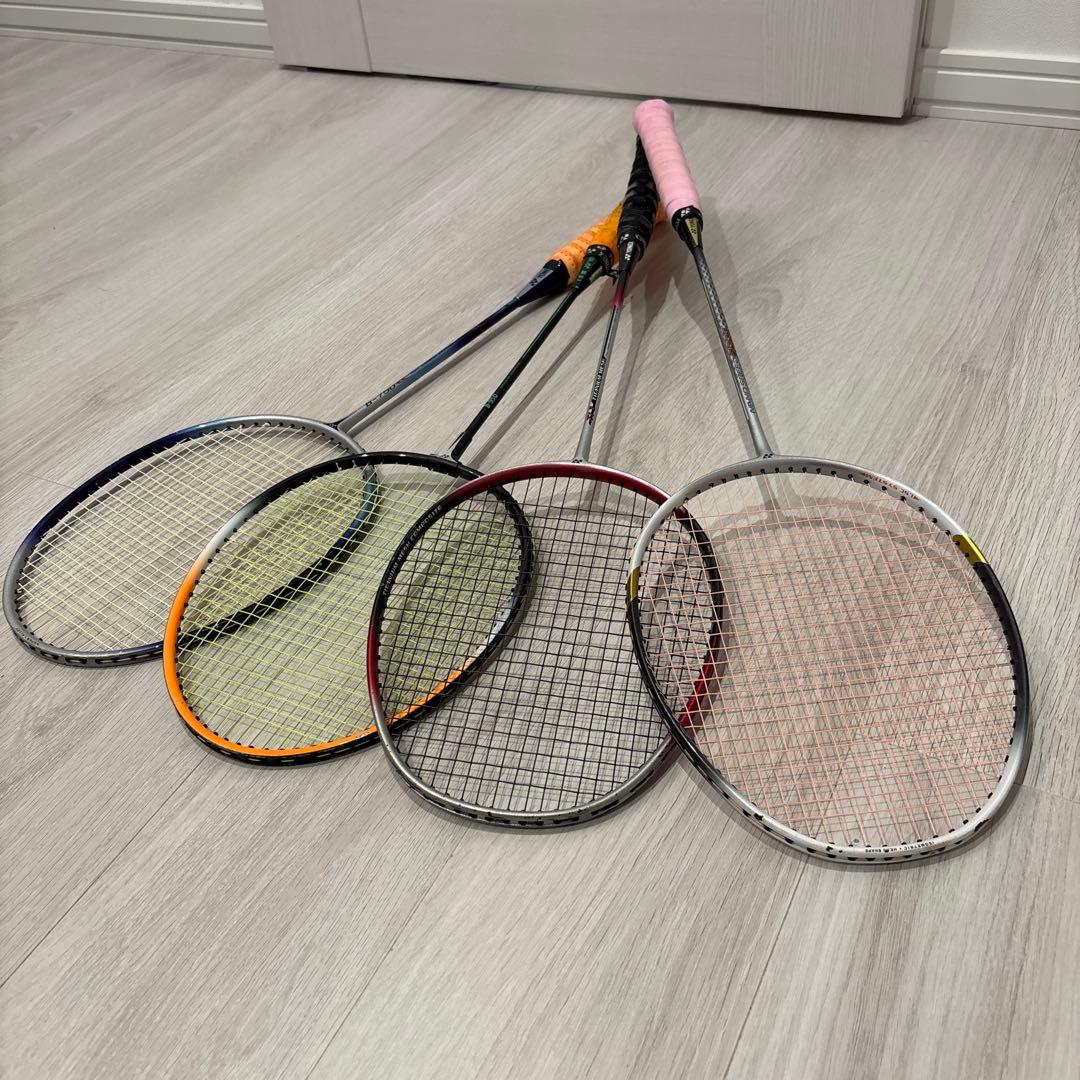 ヨネックス バドミントンラケット 4本セット