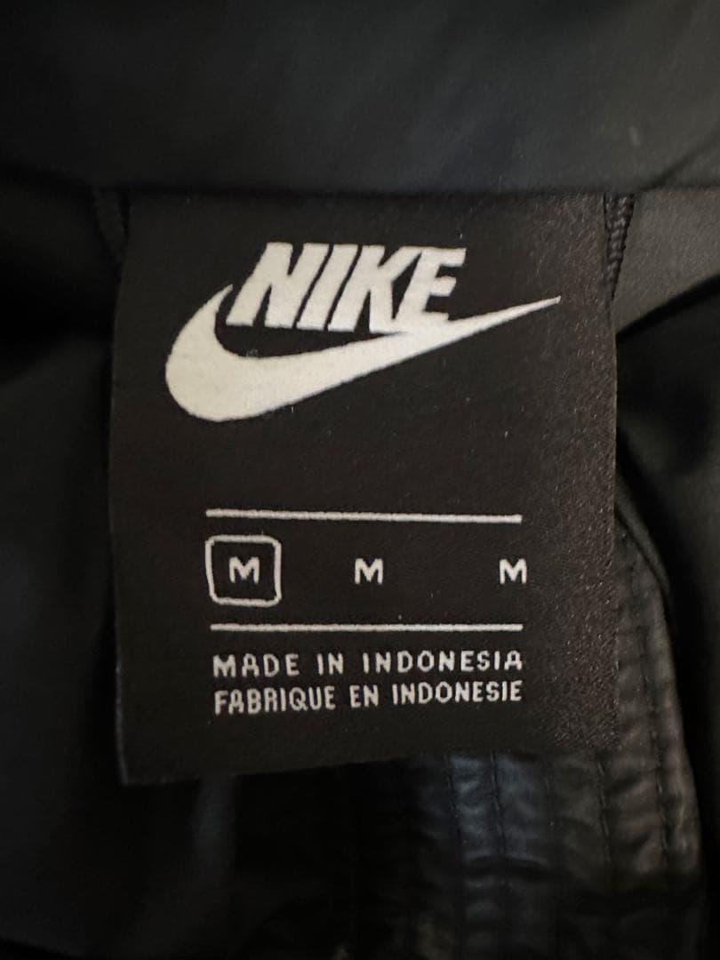 Nike ナイキ　フード付きダウンコート ベンチコート　Mサイズ ブラック