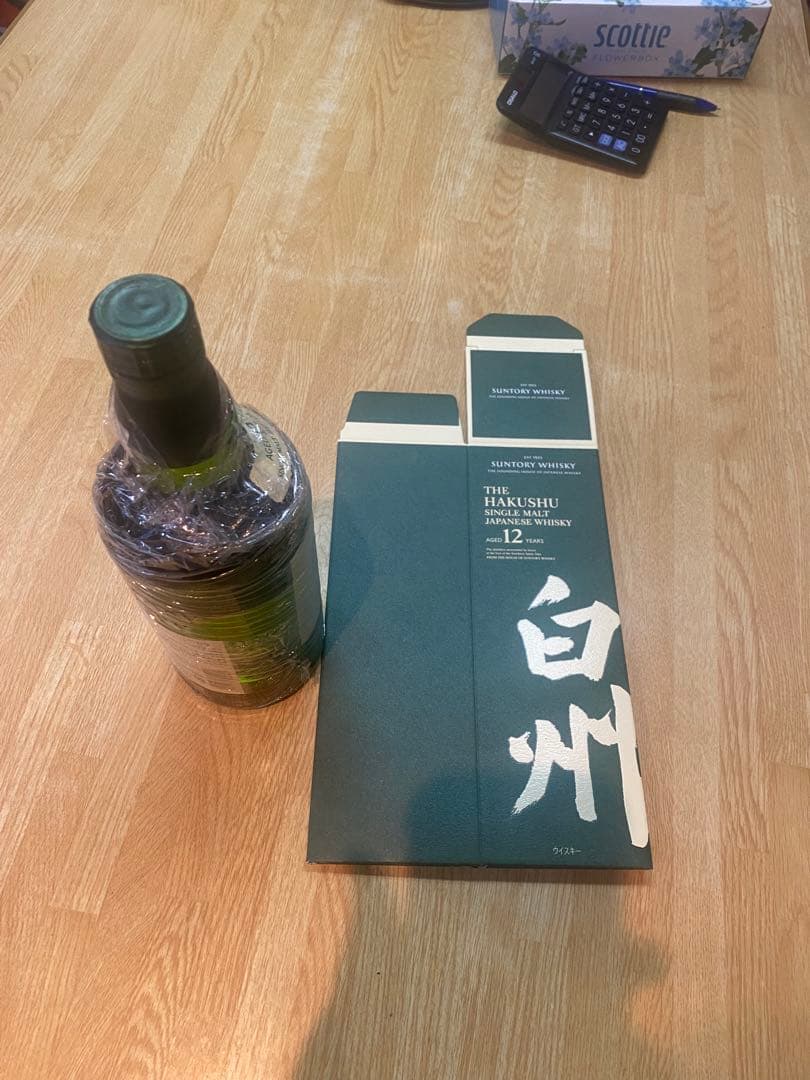 ウイスキー白州12年サントリ