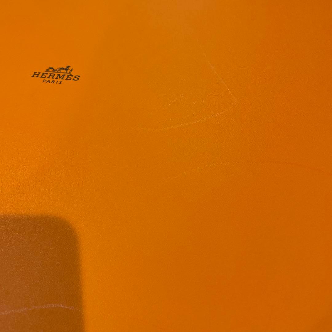 HERMES 大きな空箱　白紙　リボン　ショップカード　めちゃくちゃ綺麗です