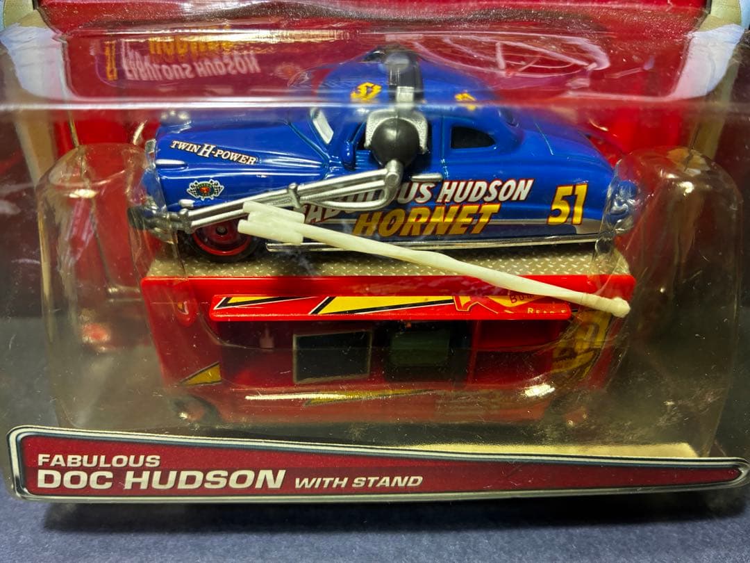 FABULOUS DOC HUDSON WITH STAND カーズ ミニカー