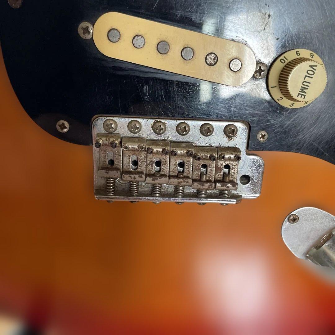 Fender Japan Stratocaster Eシリアル　赤サンバースト