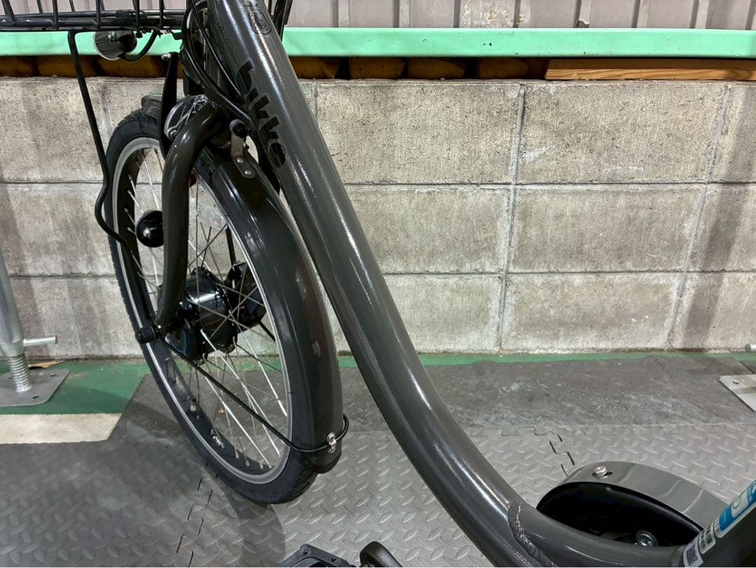 №8707電動自転車 ブリヂストン　ビッケ 24/20インチ✨極上良品バッテリー