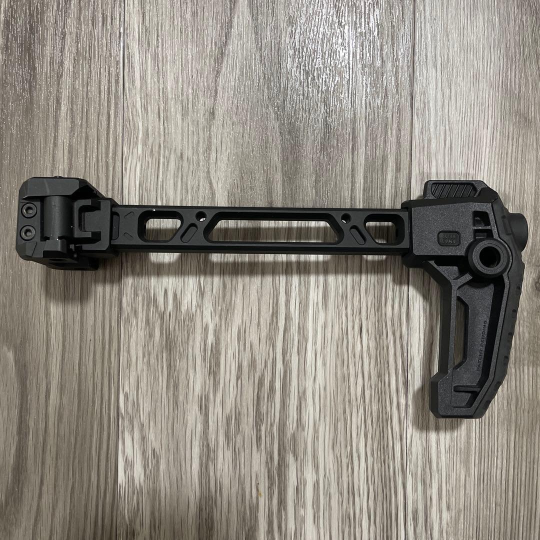 実物 STRIKE INDUSTRIES フォールディングストック ストライク