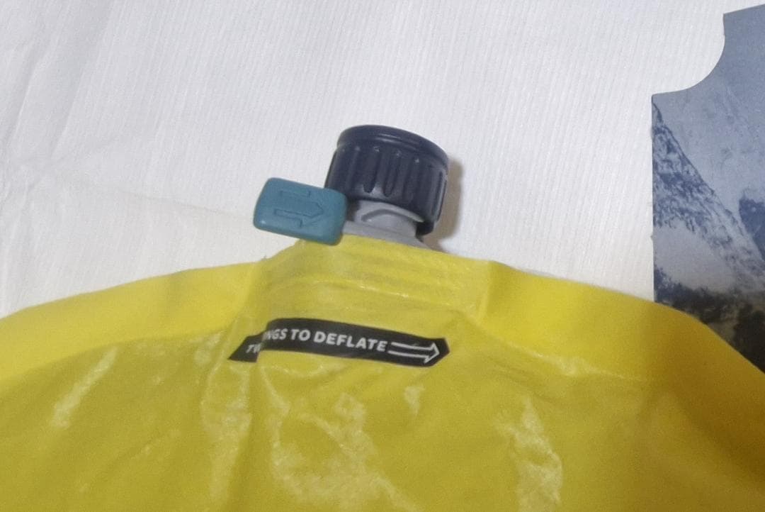 【未使用】R5.4サーマレスト ネオエアーＸライトWR