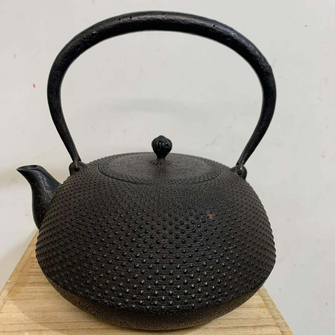 未使用品　南部藩御用鋳物師　１６代鈴木盛久(成郎)作 鉄瓶