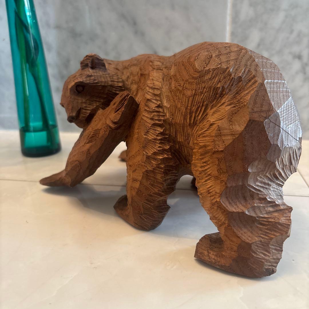 アイヌヴィンテージ　凛々しくスマートなお顔で雰囲気抜群のクマ