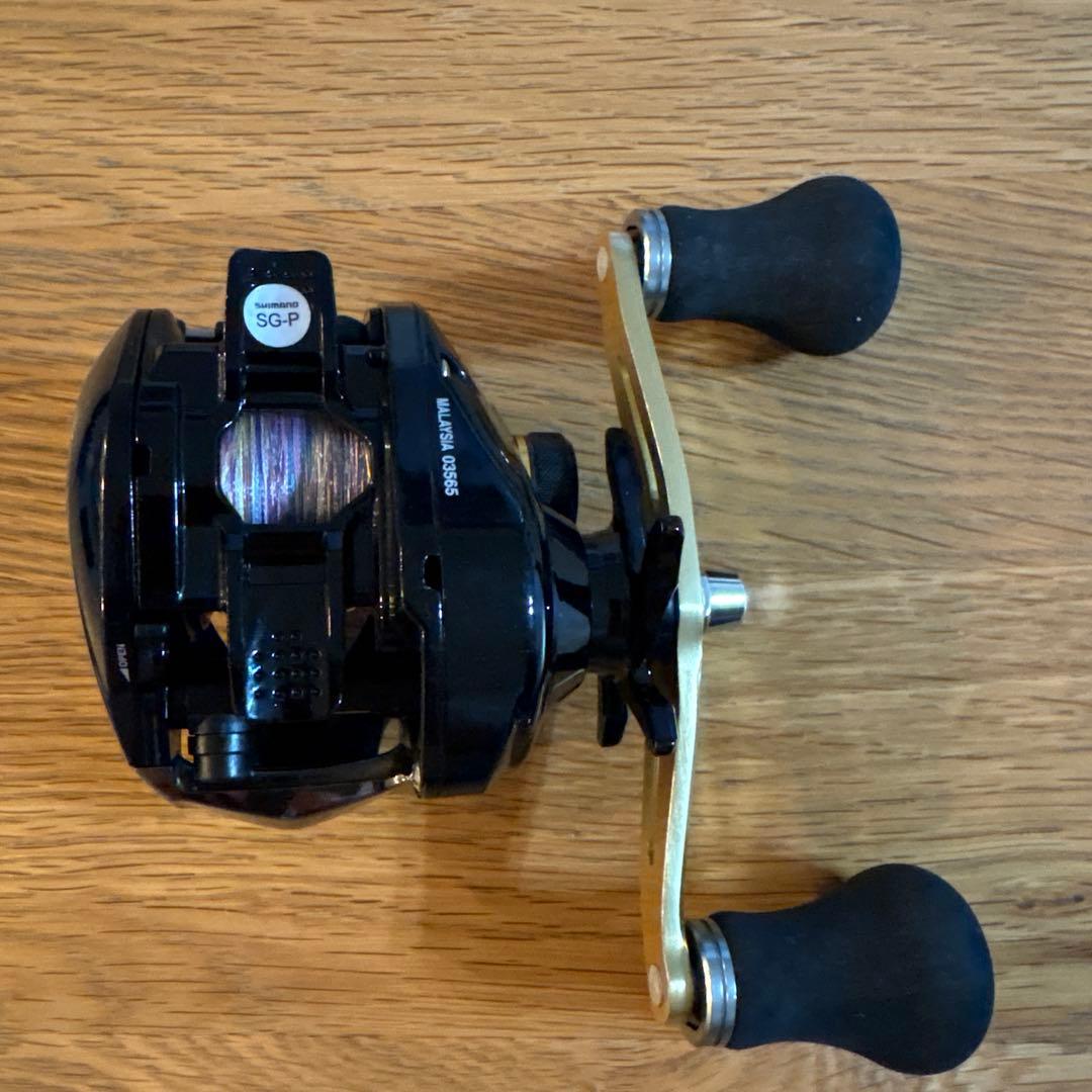 グラップラーBB 200HG 両軸リール