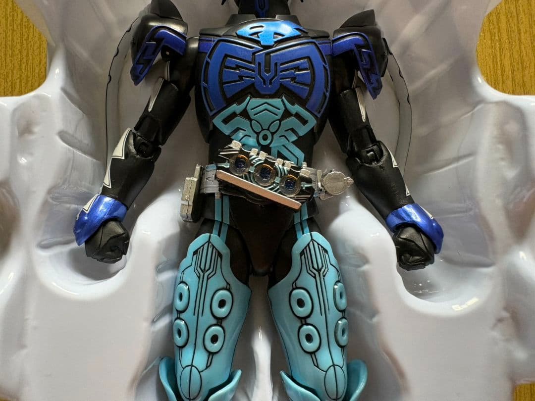 S.H.Figuarts (真骨彫製法) 仮面ライダーオーズ シャウタコンボ