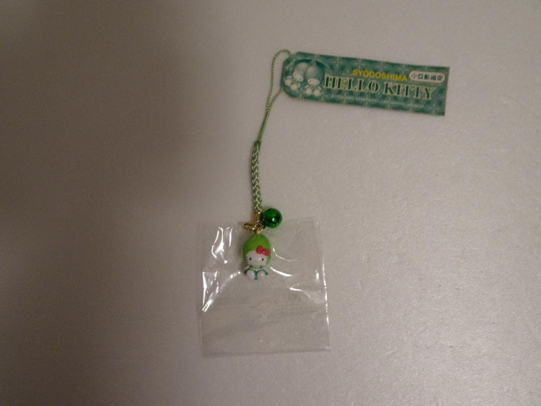 新品、未使用。ご当地限定ハローキティ根付けストラップ16個+中古2個　ja-23