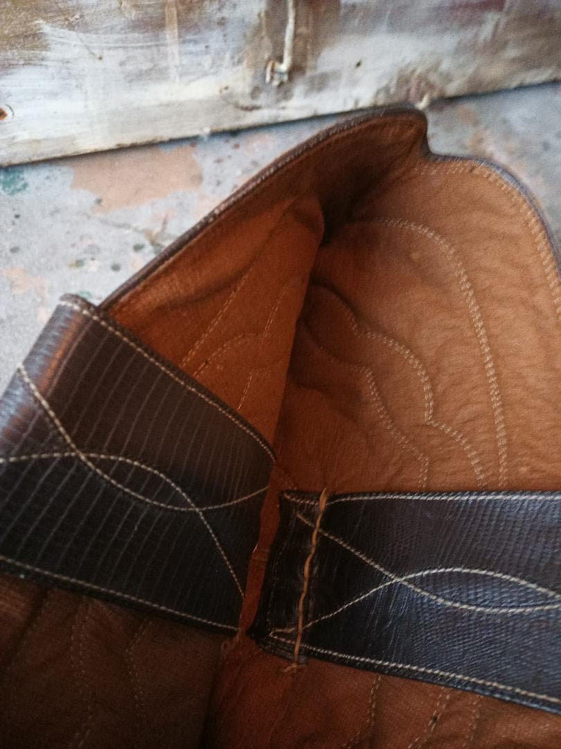 【Vintage】刺繍カウボーイブーツ｜ビッグサイズ モックアップモデル