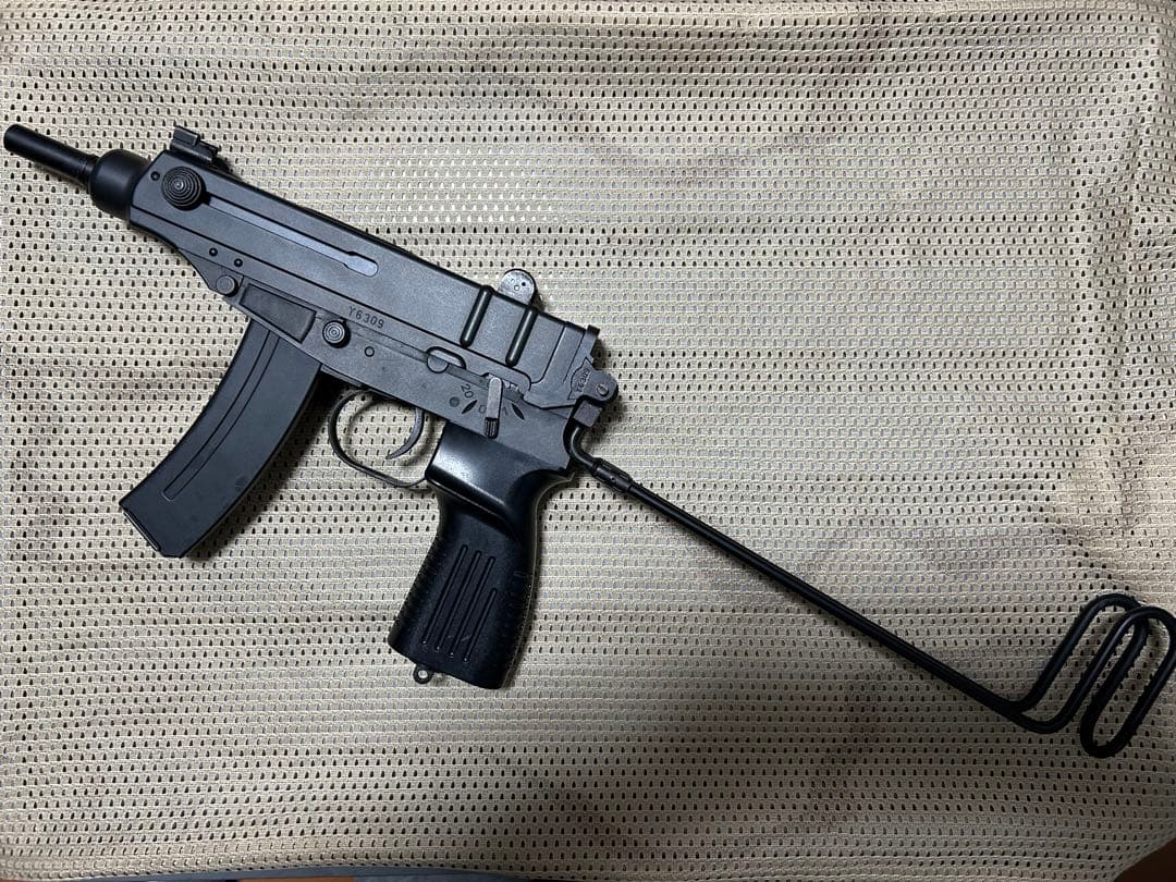 東京マルイ SCORPION vz.61 電動ガン