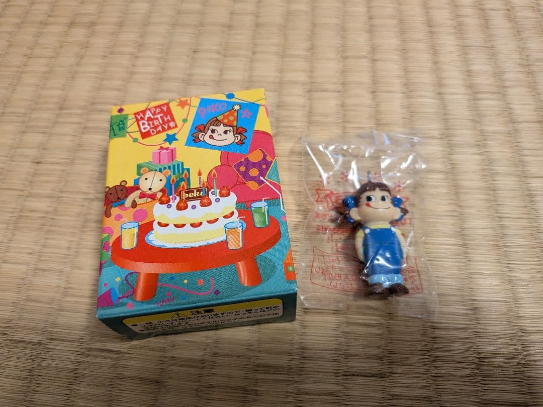 不二家　ミニフィギュア　ストラップ　16セット　当たり付き　未使用　箱入り