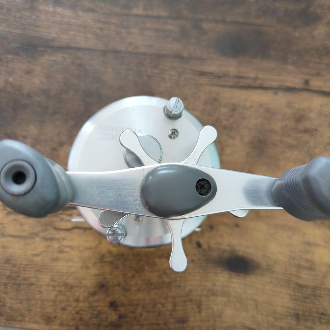 リール SHIMANO CALCUTTA200