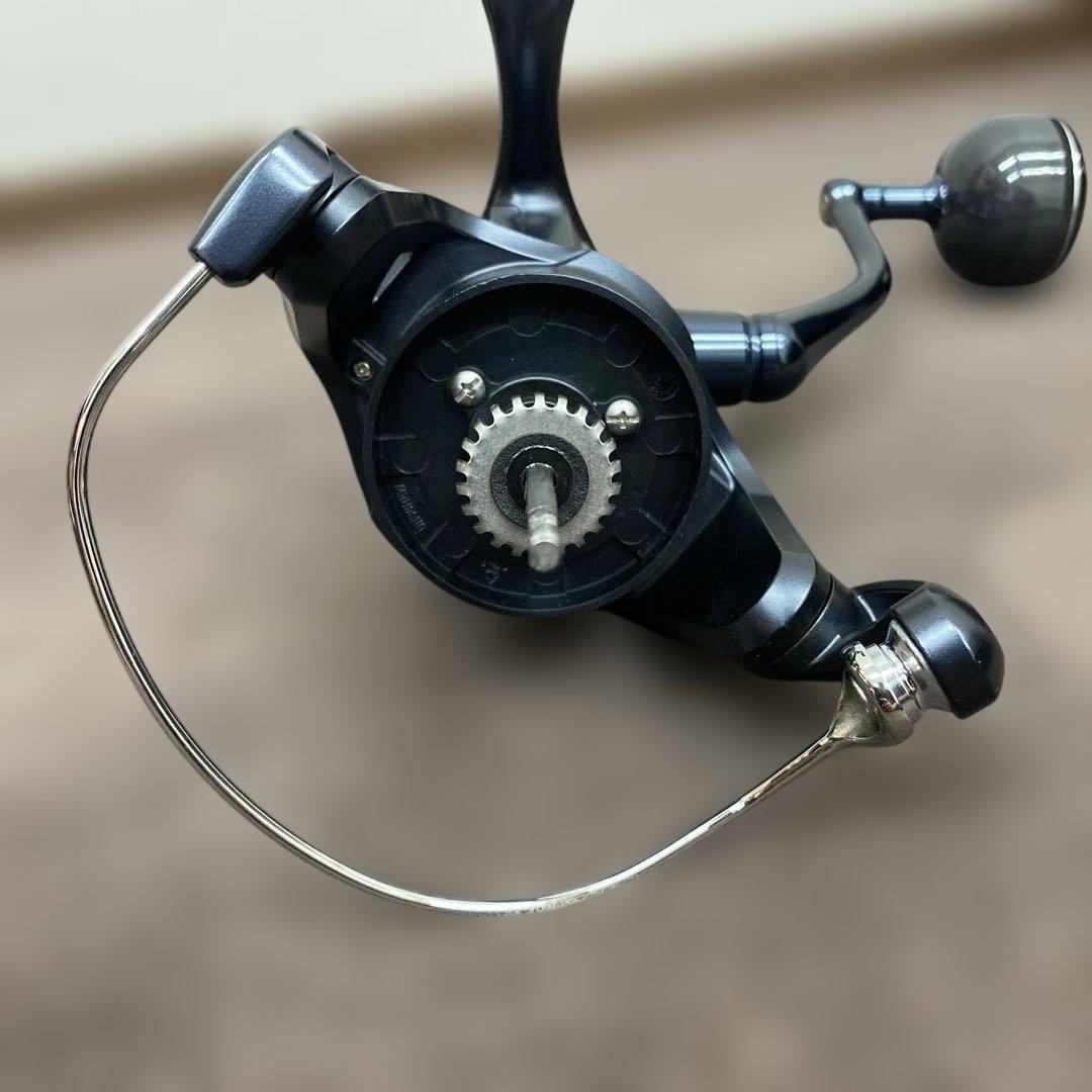 SHIMANO STRADIC 20 SW8000PG スピニングリール