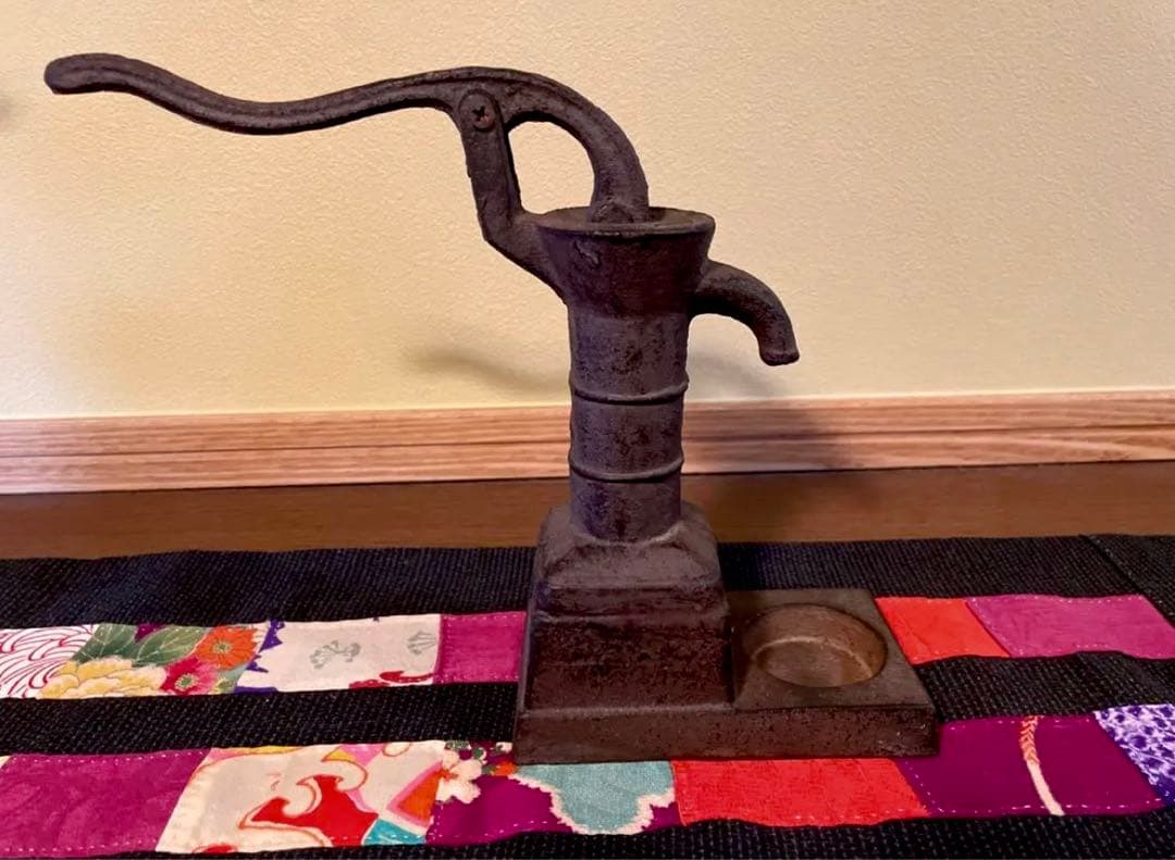 アンティーク 井戸ポンプ 手押しポンプ ミニサイズ 古道具　※古バケツ付き