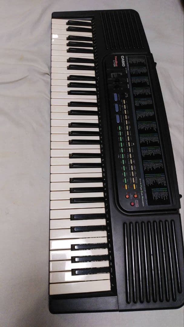 【中古】CASIO　キーボード　充電コード付