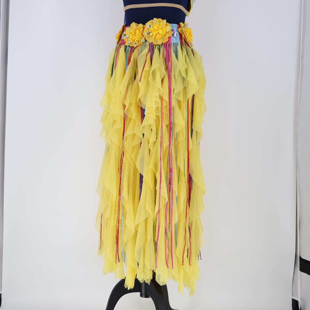 【ベリーダンス用 オリエンタル衣装】イエロー シルバーラメ多数 花コスチューム