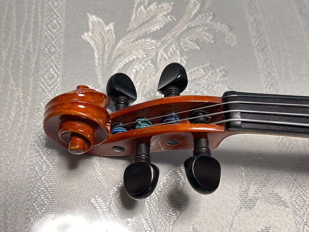 SUZUKIバイオリン 1/16 No230 弓・ケース付　基本メンテ済み