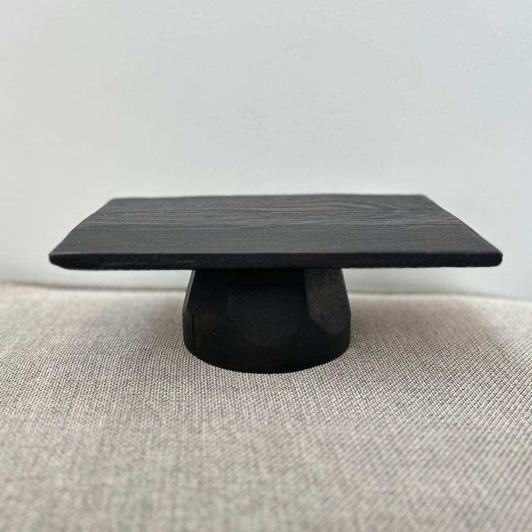 李朝韓国骨董　飾り台　石井佳苗セレクト　ザコンランショップ●川口美術朝鮮ソバン