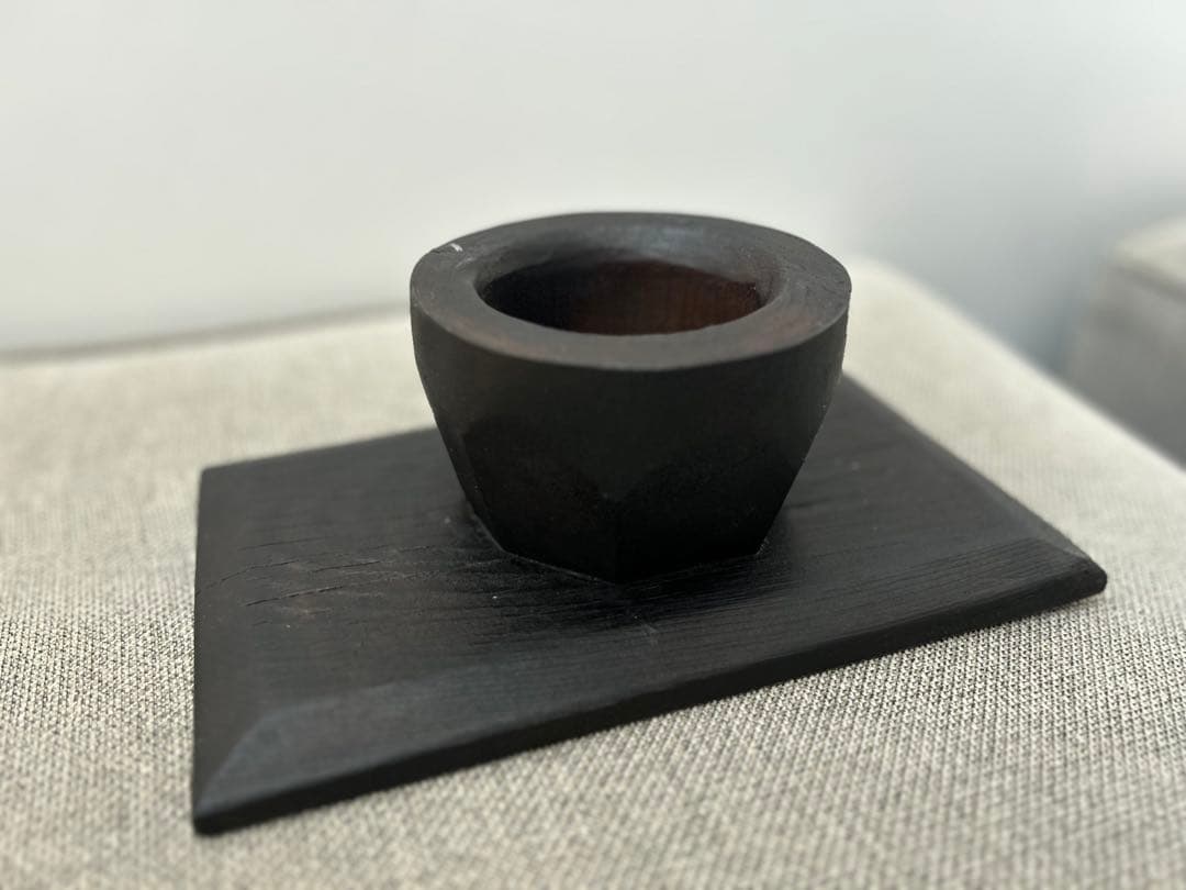 李朝韓国骨董　飾り台　石井佳苗セレクト　ザコンランショップ●川口美術朝鮮ソバン