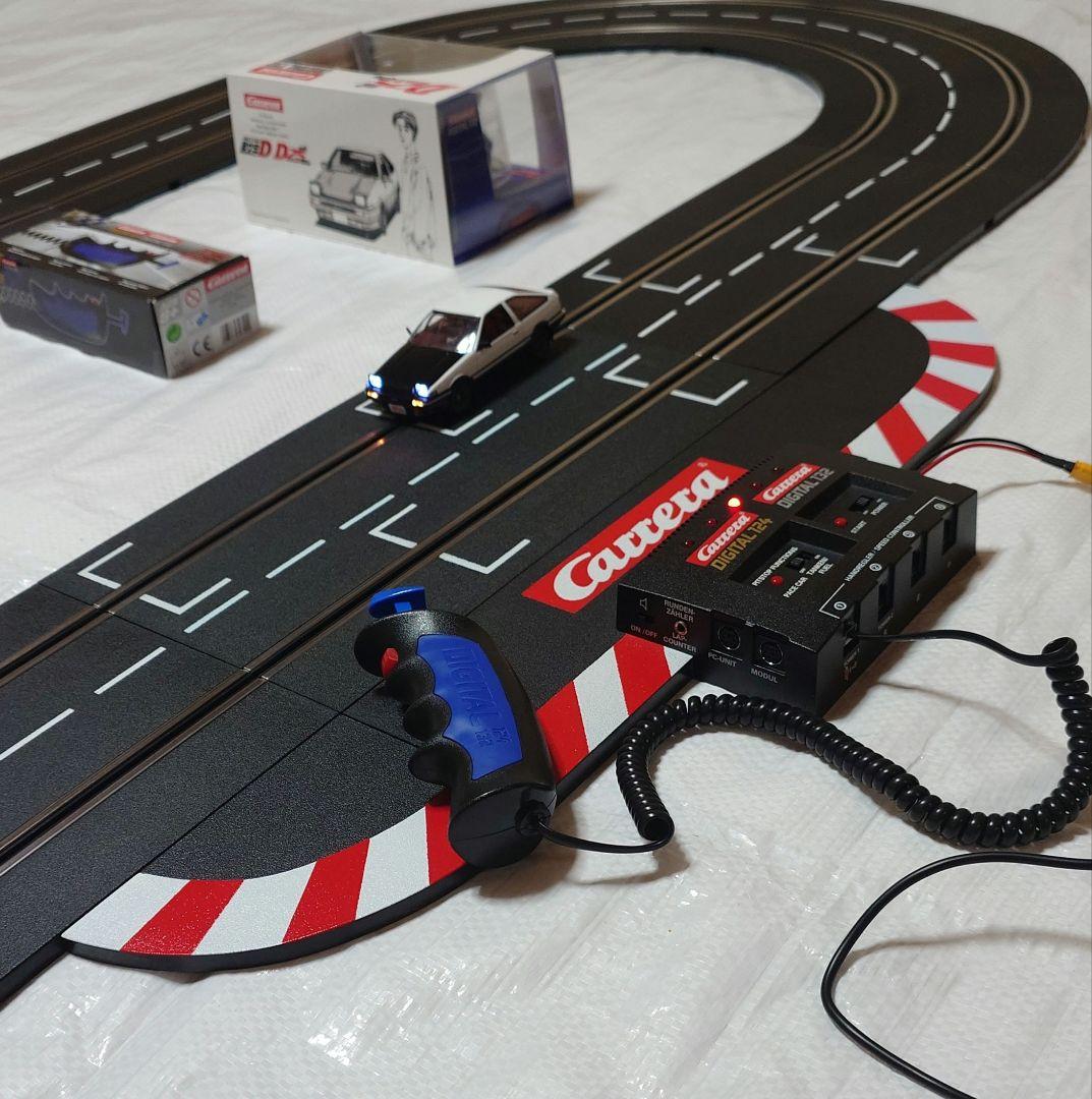 カレラデジタル①頭文字DスロットカーAE86②レーンチェンジオーバルコースセット