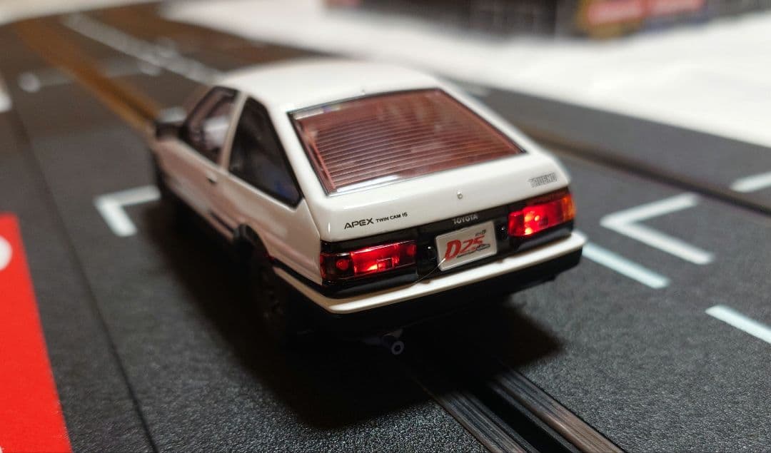 カレラデジタル①頭文字DスロットカーAE86②レーンチェンジオーバルコースセット