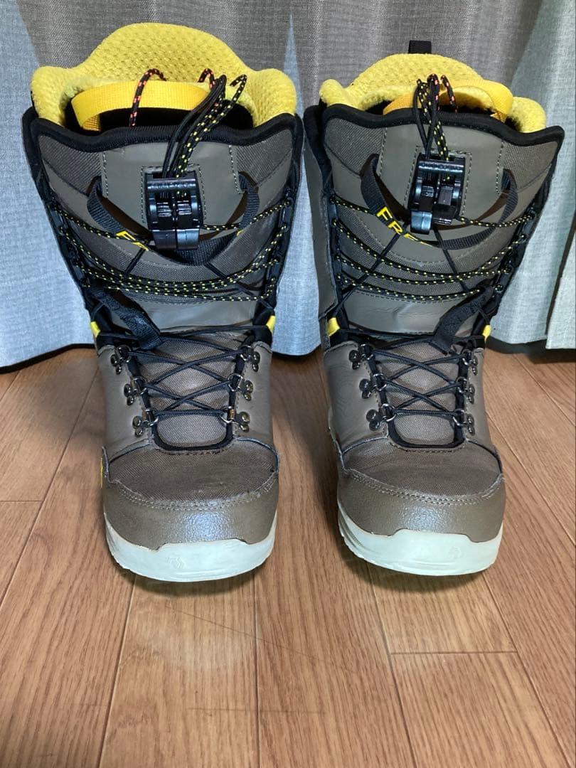 FREEDOM スノーボードブーツ ブラウン/イエロー