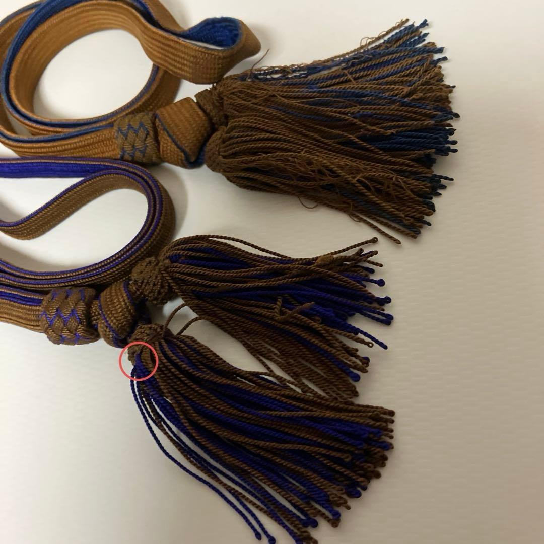 尉官刀緒１点（２点を分けて変更出品　商品は写真下側赤丸印の１点）