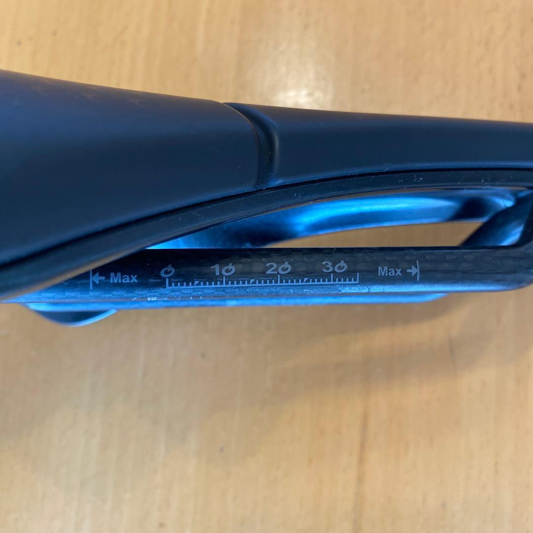 プロロゴ スクラッチM5 カーボンレール